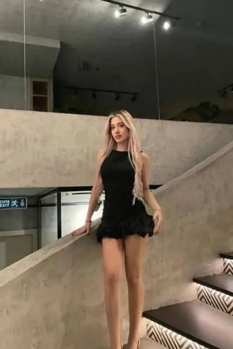 Beylikdüzü Escort Hazal Fotoğrafı (2)